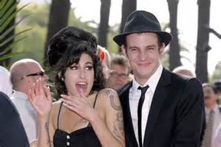 Amy Winehouse And Sarah Aspin: An Unforgettable Friendship