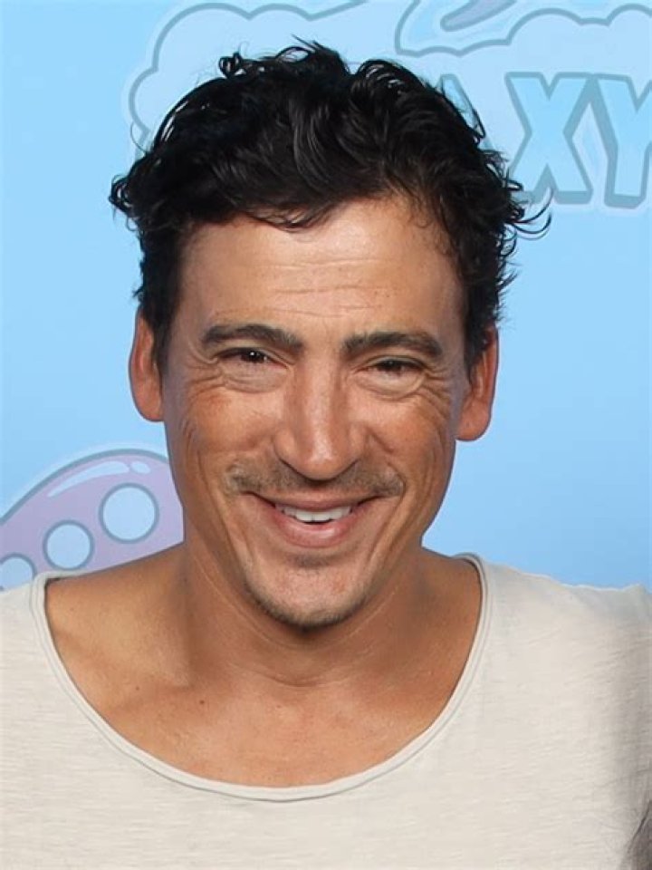 Discover The Unseen World Of Andrew Keegan: Explore His Wiki Today!
