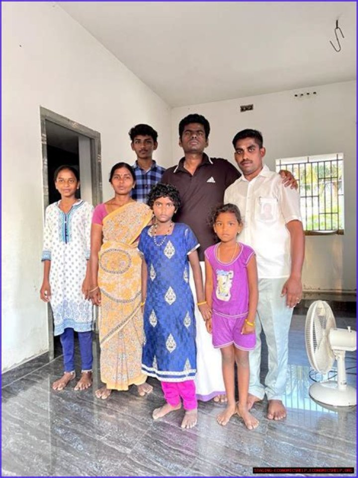 Annamalai Family Photos: Capture Cherished Memories With Our Professional Services