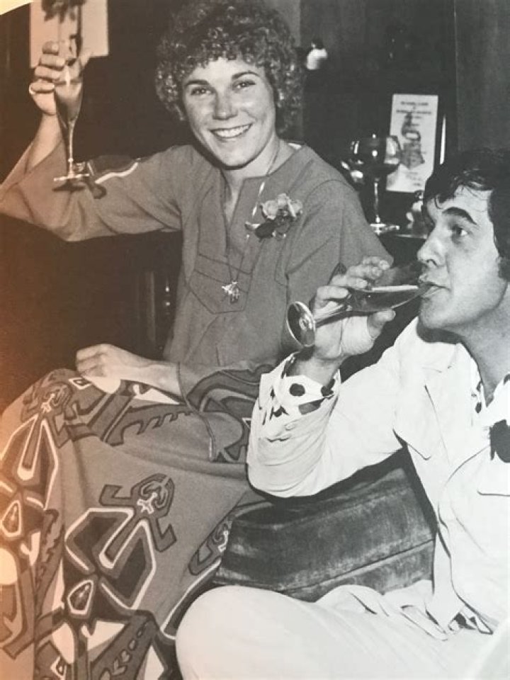 Unveiling The Enduring Legacy Of Anne Murray's Musical Partner