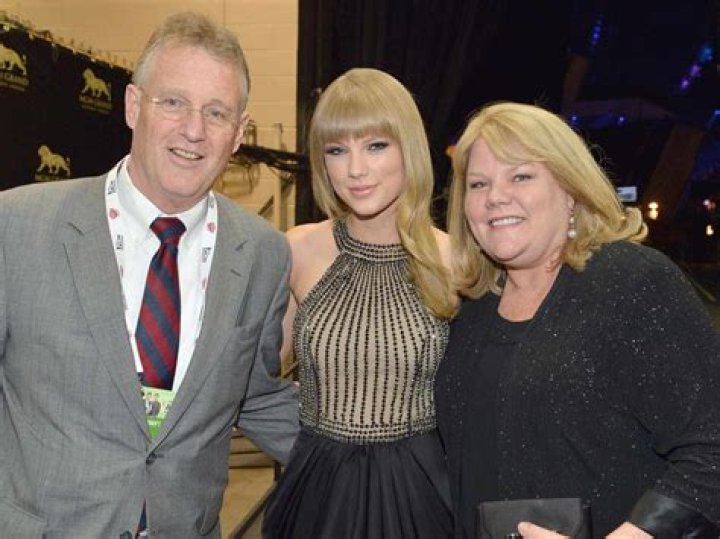 Are Taylor Swift's Parents Still Happily Married?