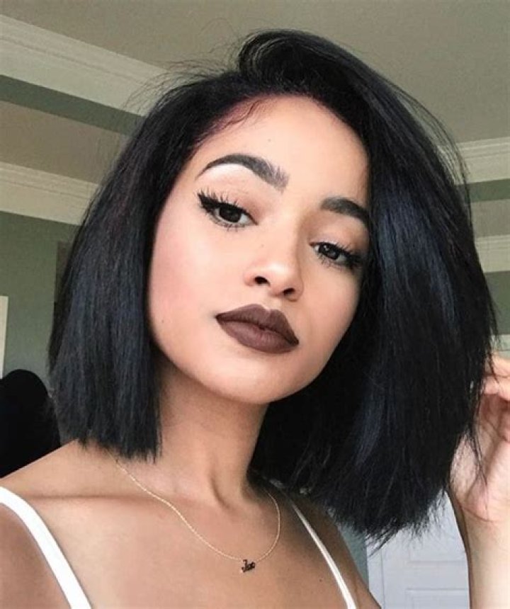 Stylish Black Medium Short Hair Looks That Will Turn Heads