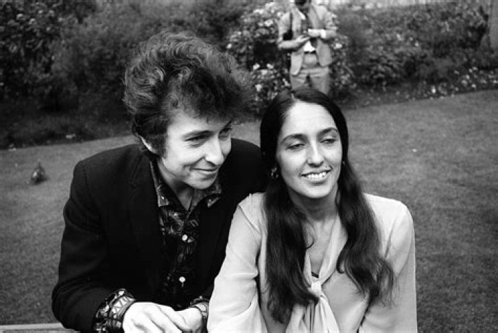 Who Is Bob Dylan's Wife In 2023?