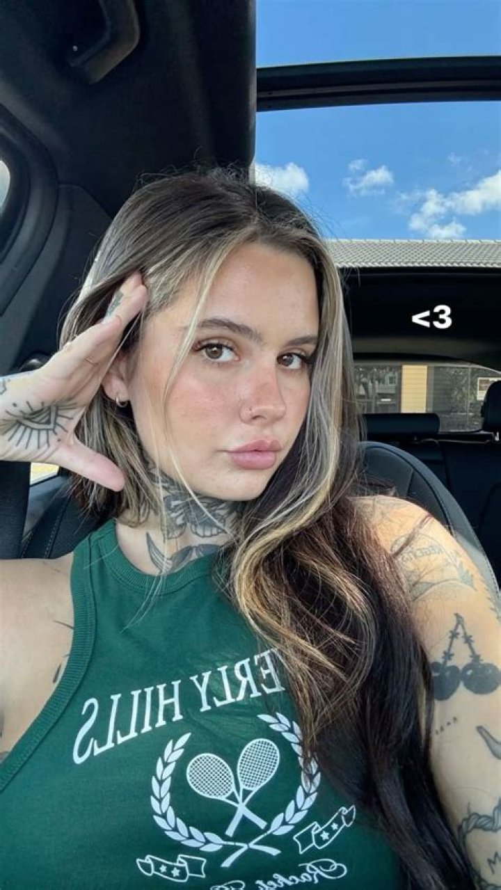 Discover Brooke Westbrooks' Enthralling Instagram Journey