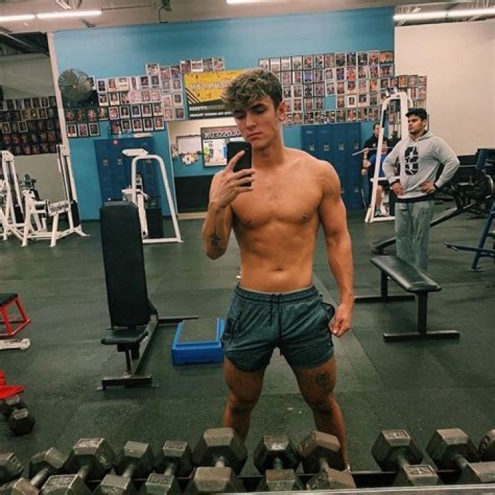 Bryce Hall's Impressive Height On TikTok: Unveiling The Stats
