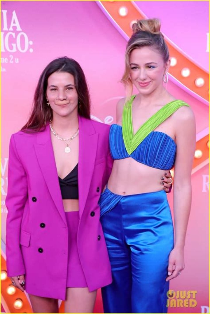 Chloe Lukasiak's Girlfriend: A Comprehensive Guide