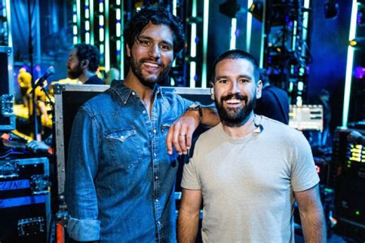 The Height Difference Between Dan + Shay: A Closer Look