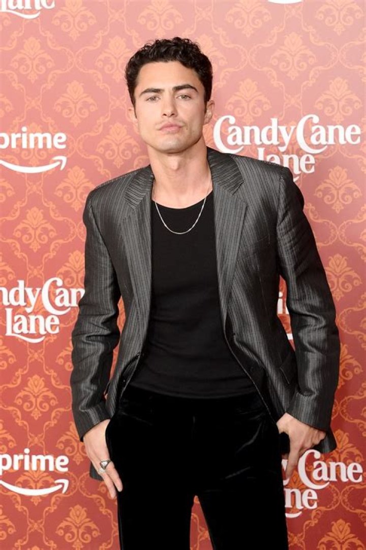 Darren Barnet: A Rising Star In Hollywood