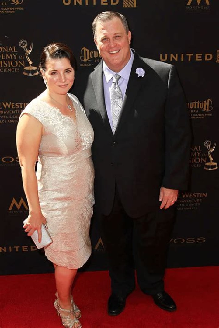 Does Billy Gardell Have A Wife? Find Out Here!