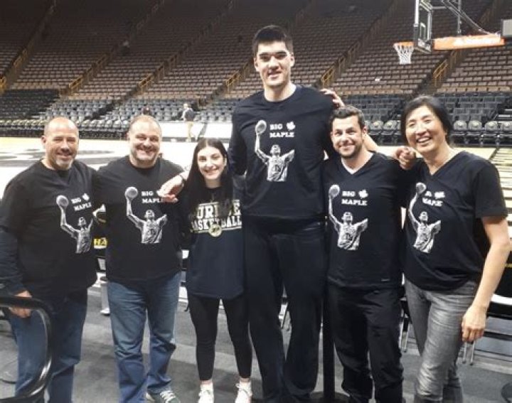 The Definitive Guide: Uncovering The Truth About Zach Edey's Siblings