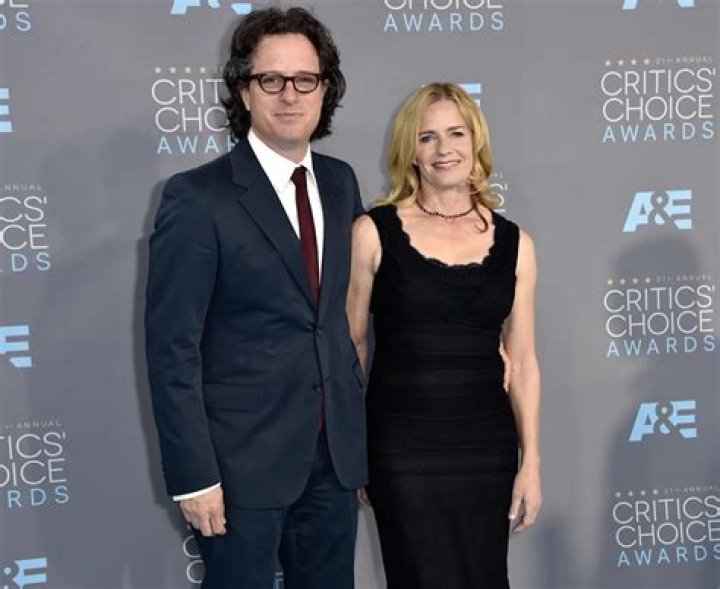 Uncovering The Personal Life: Elizabeth Shue's Husband And Marriage
