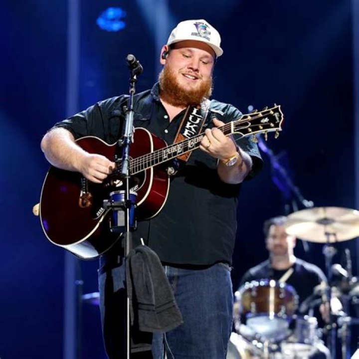 Luke Combs Sibling Count: Uncovering The Family Dynamics