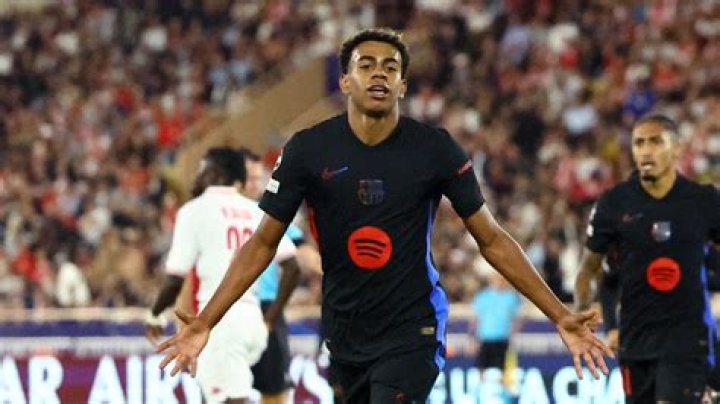 Check Out How Much Yamal Makes Weekly