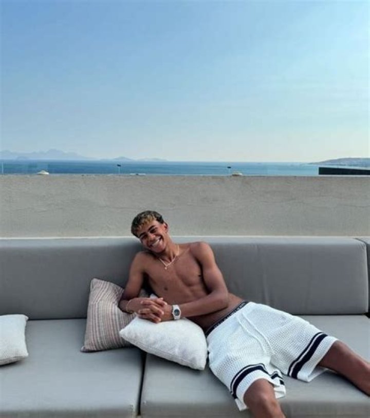 Learn The Age Of Alex Padilla Lamine: A Definitive Guide