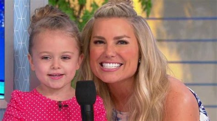 How Old Is Rachel Reynolds' Daughter? Get The Answer Here