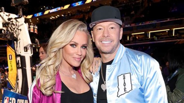 Is Donnie Wahlberg And Jenny McCarthy Still Married? - Scandalous Truth Revealed