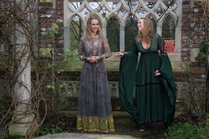 Is Jodie Comer In A Relationship? Uncover The Truth Here