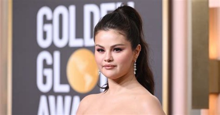 Is Selena Gomez's Baby Bump A Sign Of Pregnancy?