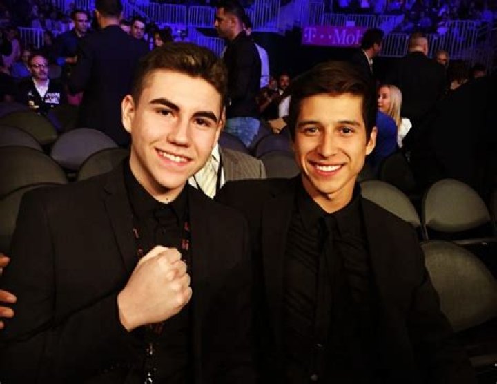 The Undefeated King: Jacob De La Hoya, A Boxing Legend