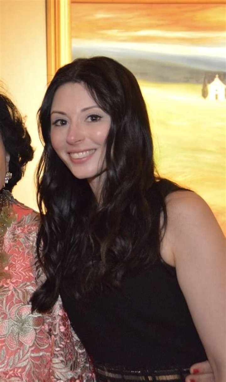 Discover The Surprising Age Of TV Host Janel Grant