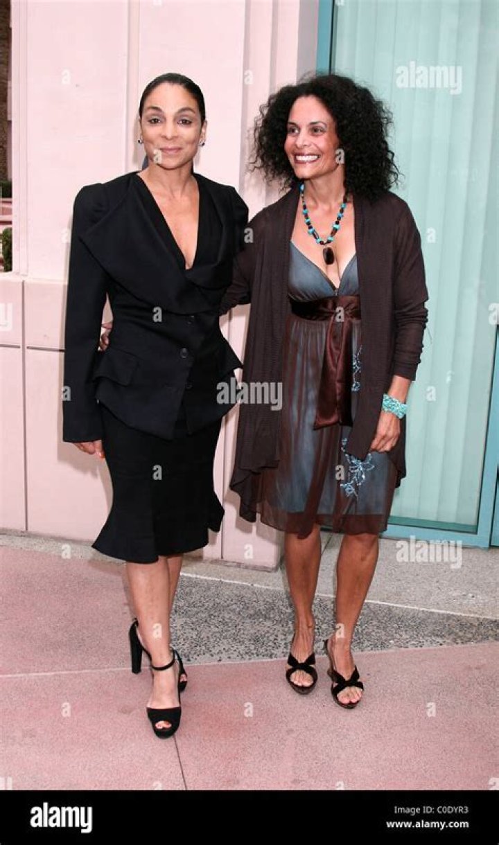 An Inspiring Tale Of Sibling Love And Support