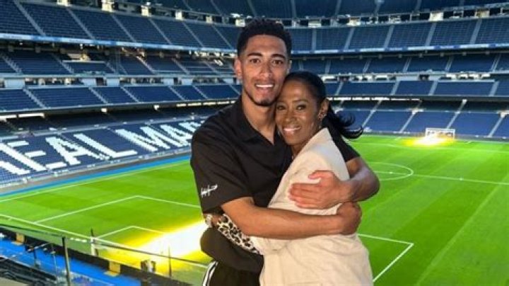 Discover Jude Bellingham's Mother: An Intimate Look Into The Star's Family Life