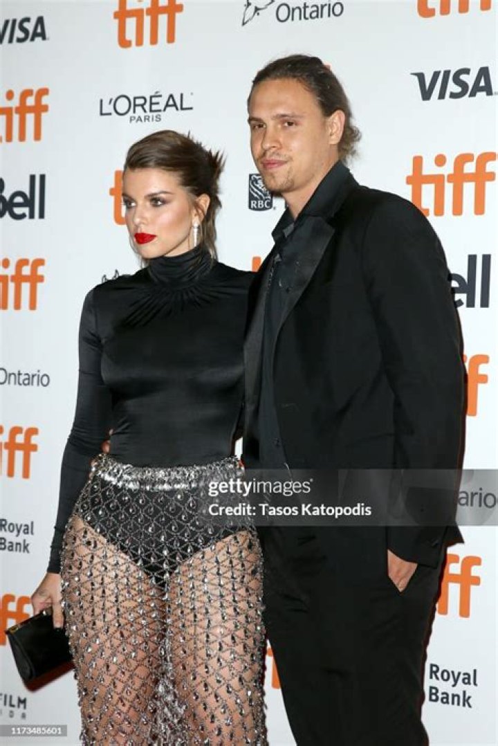 Get The Scoop: Julia Fox And Peter Artemiev's Love Story