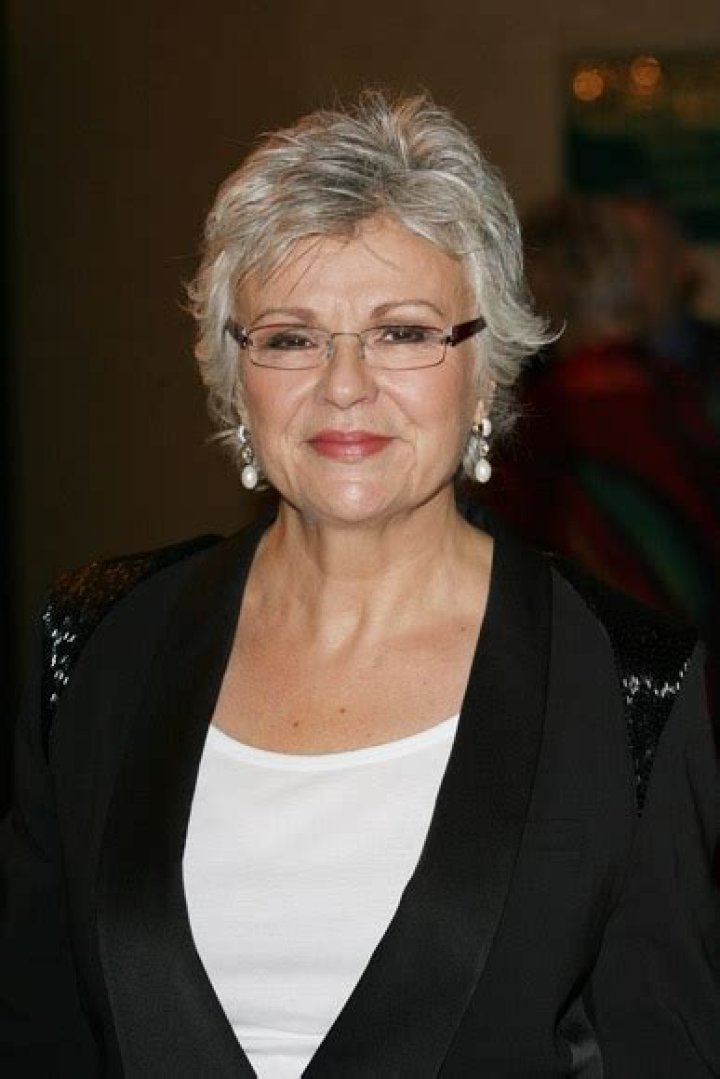 Unveiling The Height Of Renowned British Actress: Julie Walters