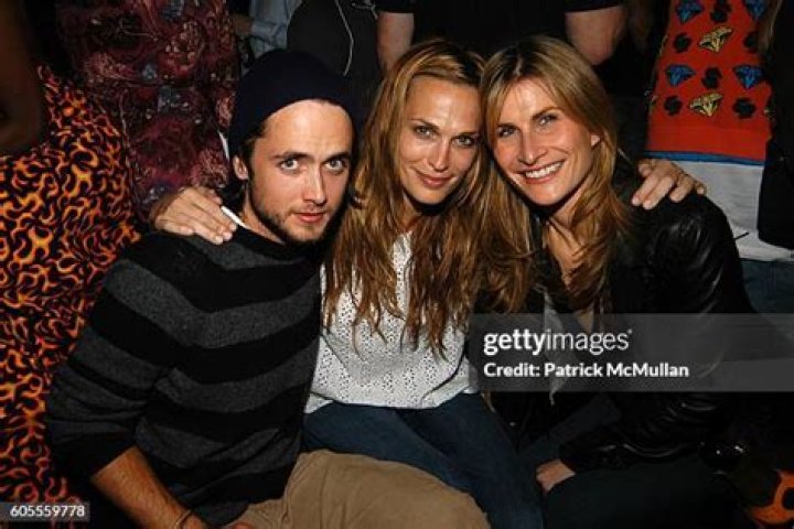 Justin Chatwin And Molly Sims: A Hollywood Love Story