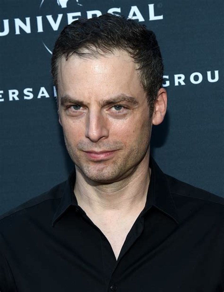Justin Kirk's Net Worth: Find Out The Riches Of The Emmy-Nominated Actor