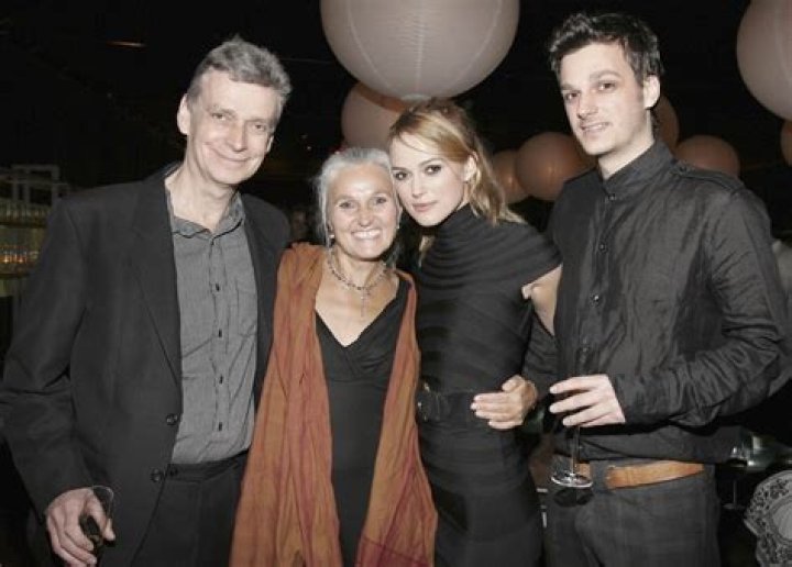 Unveiling The Sibling Bond: Keira Knightley's Family Ties