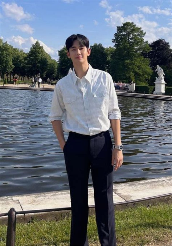 Kim Soo-hyun's Height: A Detailed Analysis