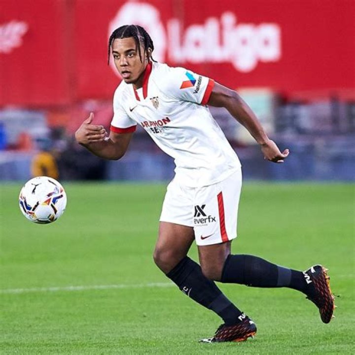 Researching Kounde's Lineage: Unveiling His Parents' Nationality