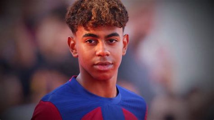 Comprehensive Guide To Lamina Football For Aspiring Athletes