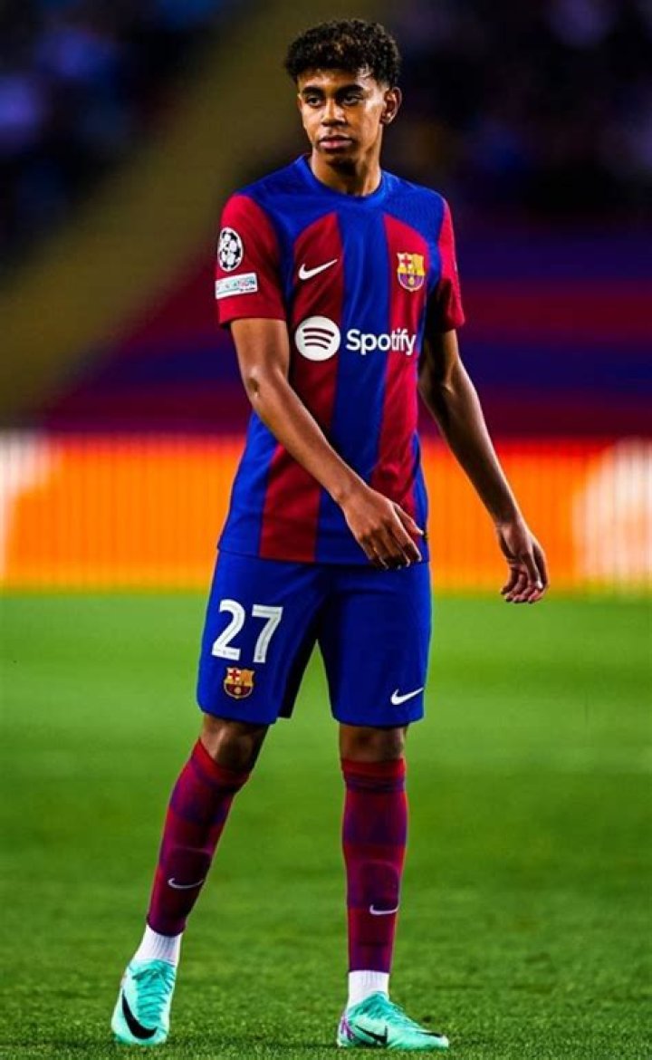 Discover Lamine Yamal's Height And Weight Stats In LBS