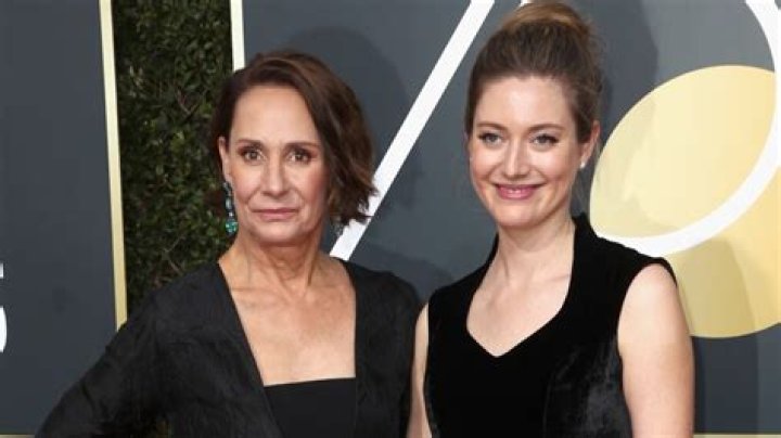 Meet The Mother-Daughter Acting Duo: Laurie Metcalf And Zoe Perry