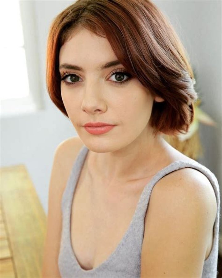 Explore The Stature Of Lena Anderson: Height Unveiled