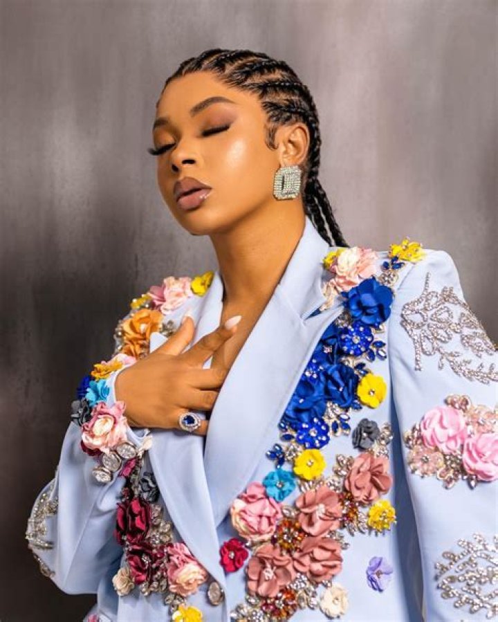 The Ultimate Guide To Liquorose: Your Personal Guide To The Dance Queen