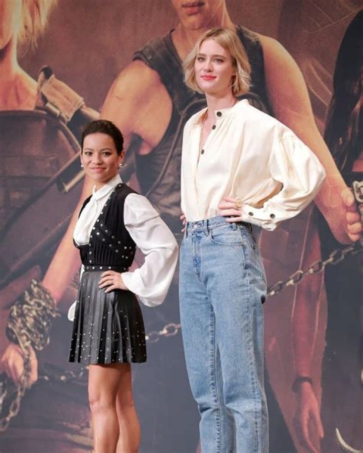Mackenzie Davis Height: Her Stature Unraveled