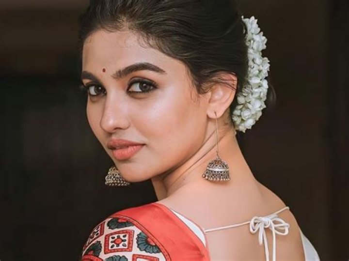 Ultimate Guide To Mamitha Baiju's Relationships