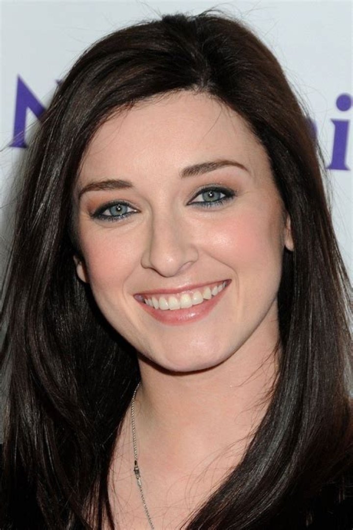 Actress Margo Harshman: Bio, Net Worth, And Career Highlights