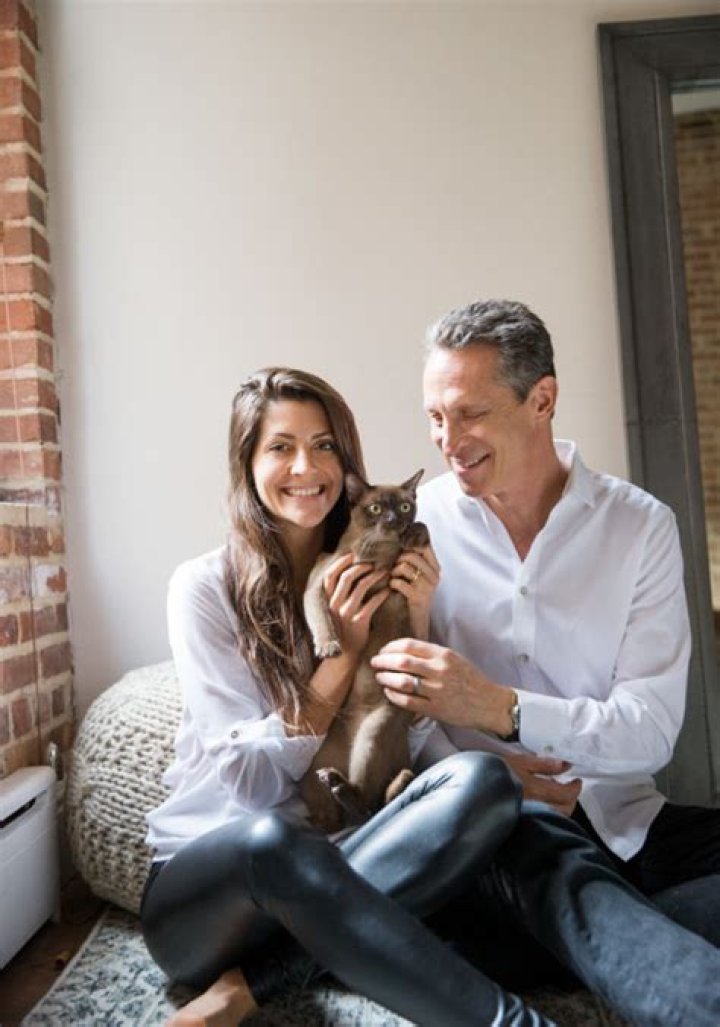 Mark Hyman's Wife's Age: Discover The Truth Behind The Rumors