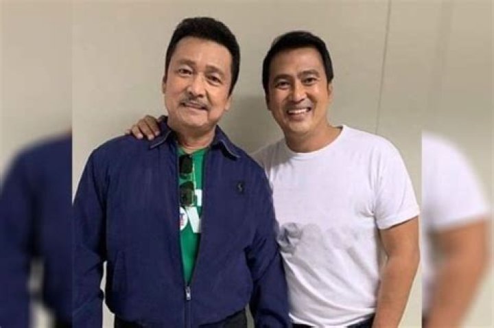 Tall And Diminutive: The Height Of Mark Lapid