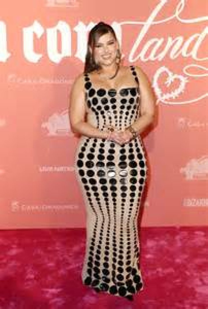 Nelly Furtado's Famous Curves: A Look At Her Transformation