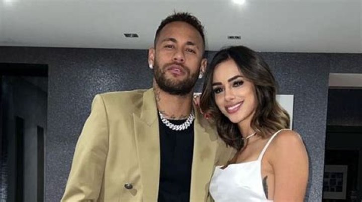 Neymar Jr. And Wife: A Deeper Look Into Their Relationship