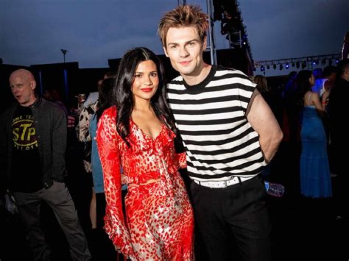 Nikki And Noah Lalonde: A Timeline Of Their Relationship Rumors