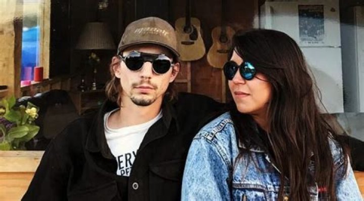 Discover The Truth Behind Parker Schnabel's Wife's Identity