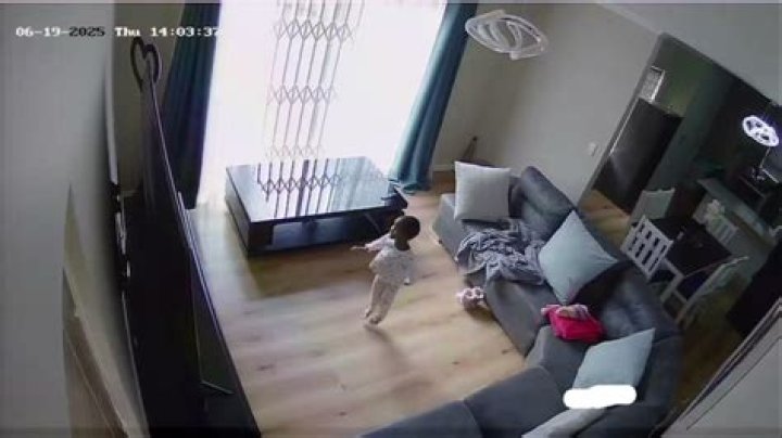 Watch Moms Play With CCTV
