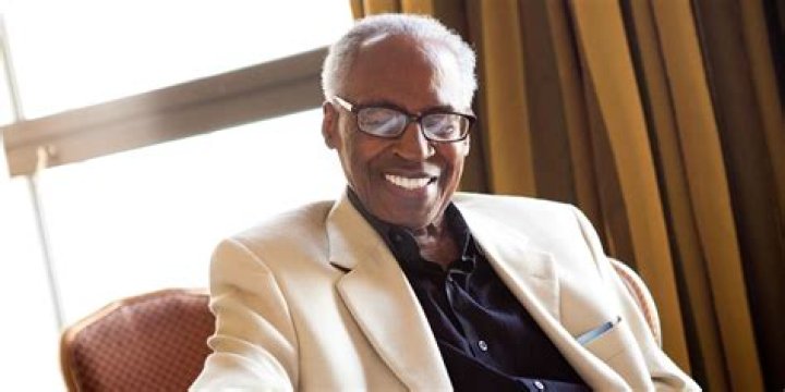 Astonishing Wealth: Robert Guillaume's Impressive Net Worth Unveiled