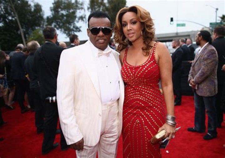 Ron Isley And Wife: A Love Story For The Ages